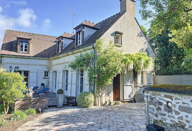 House with pool and terrace 10