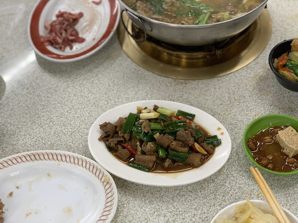 道地原味老牌羊肉店，環境乾淨，大推～