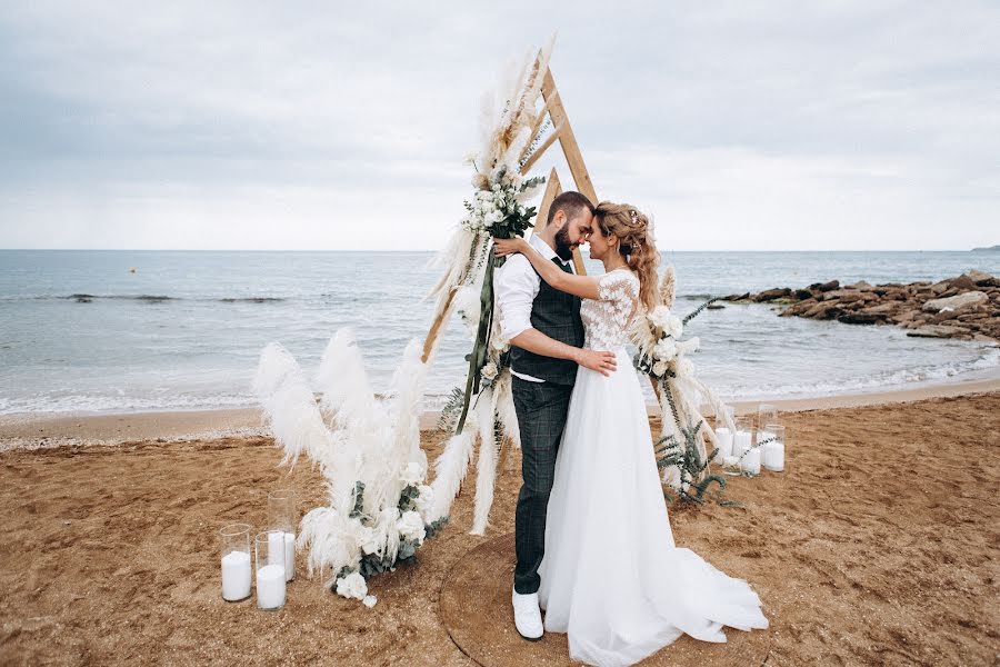 Wedding photographer Aleksandr Berezhnov (berezhnov). Photo of 9 June 2021