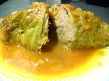 Stuffed Cabbage Rolls W/ Creamy Tomato Sauce