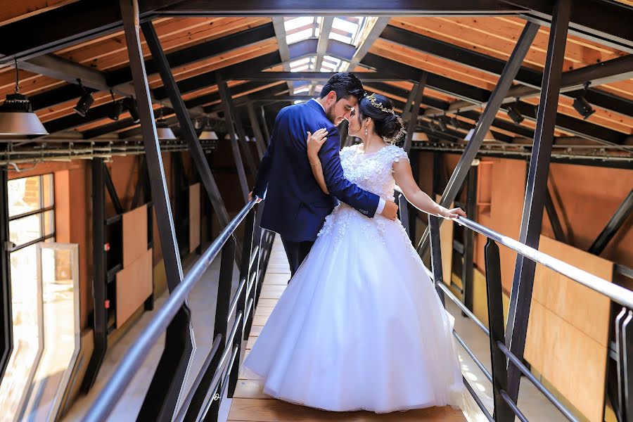 Fotógrafo de casamento Carlos Hernández (globestudio). Foto de 11 de março 2021