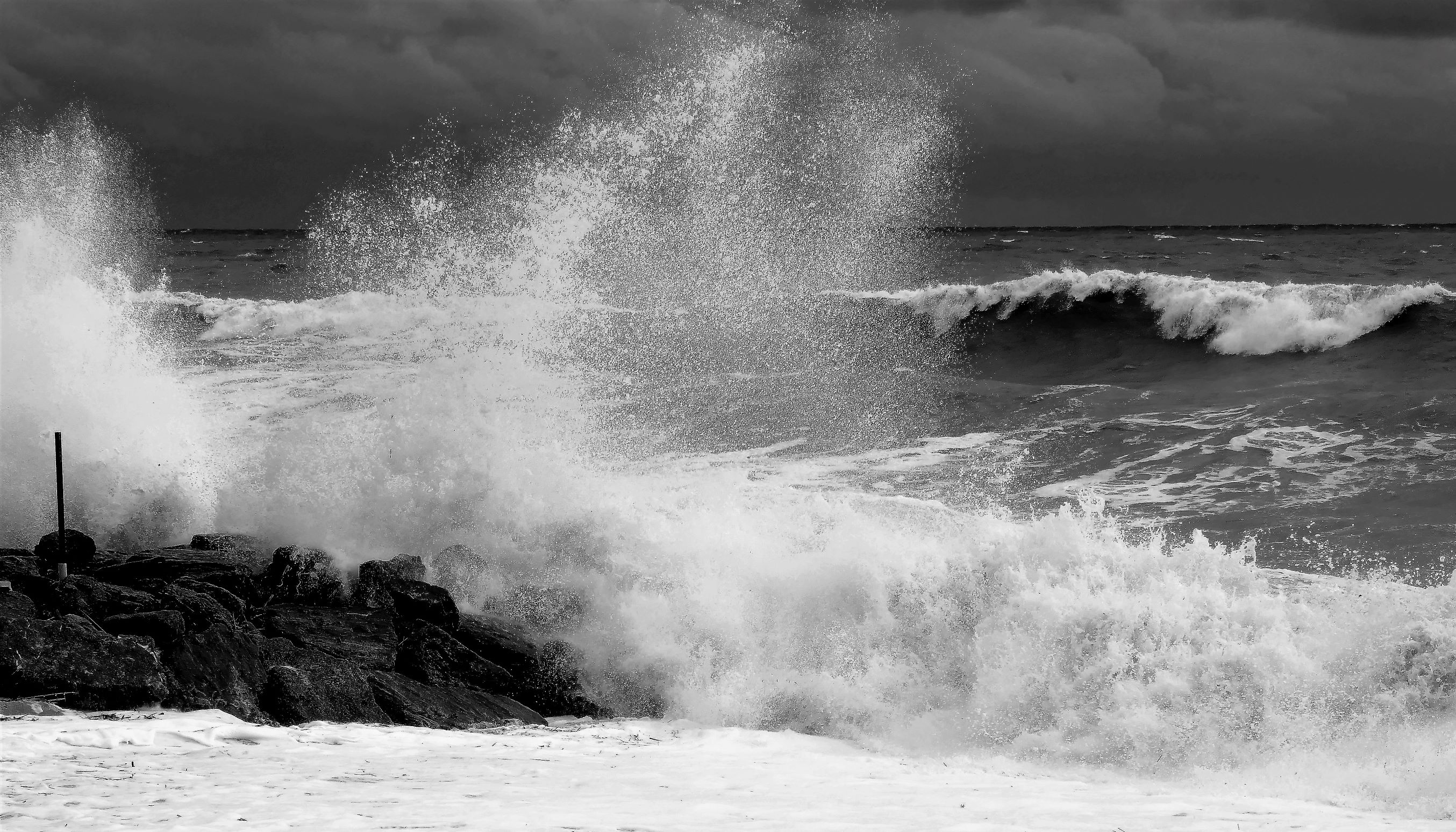 mare agitato. di Piera