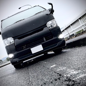 ハイエースバン TRH200V