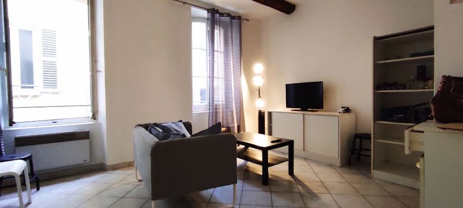 Location meublée appartement 1 pièce 30 m² à Toulon (83000), 568 €