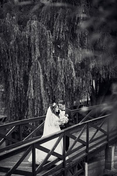 Fotógrafo de casamento Roman Dovganyuk (romandovganiuk). Foto de 28 de fevereiro 2022