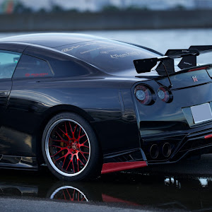 NISSAN GT-R R35