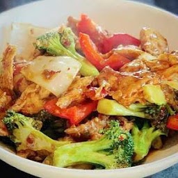 Hot Garlic Chicken Lunch Special