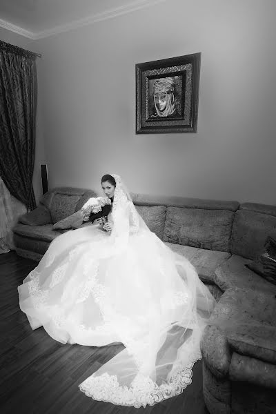 Wedding photographer Olga Baranovskaya (olgamaykop). Photo of 8 December 2017