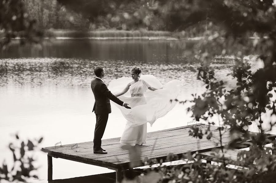 Wedding photographer Volodimir Goncharuk (nivrok). Photo of 9 October 2013