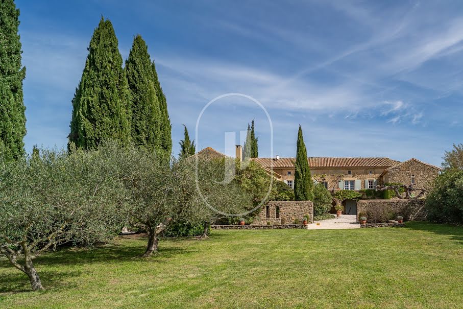 Vente maison 10 pièces 360 m² à Uzès (30700), 1 664 000 €