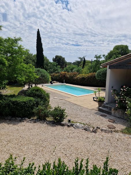 Vente villa 6 pièces 200 m² à Nimes (30000), 825 000 €