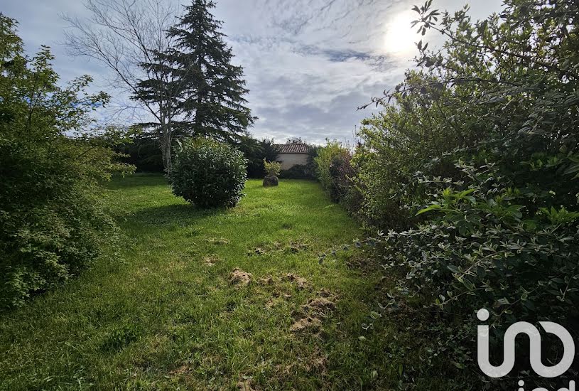  Vente Terrain à bâtir - 800m² à Les Pins (16260) 