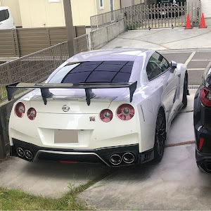 NISSAN GT-R R35