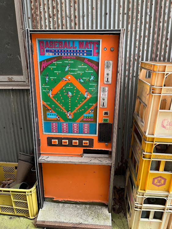 クラウンアスリートの相坂トンネル・レトロゲーム機・レトロ自販機・バーガーシティ・温泉に関するカスタム事例の投稿画像6枚目
