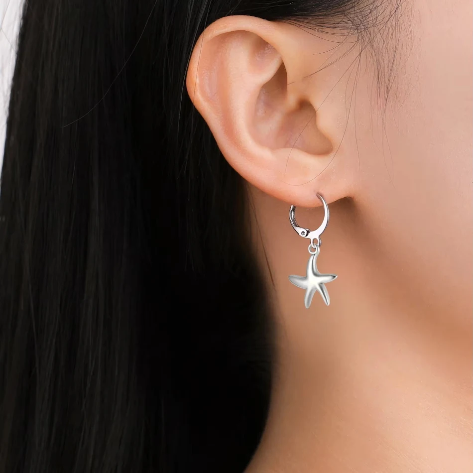 Nouveau Clip d'Oreille SUNFLOWER avec Personnalité Créative, tendance et adaptable à toutes les tenues, pour un style unique et affirmé.