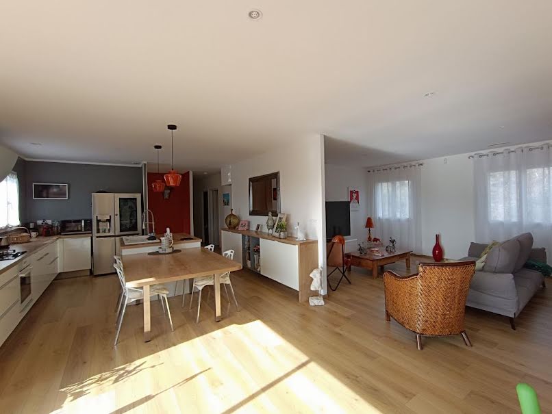 Vente villa 5 pièces 147 m² à Saint-bres (30500), 499 000 €