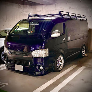 ハイエースバン TRH200V