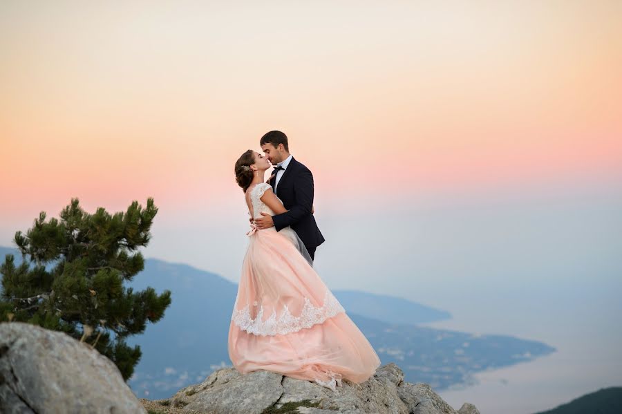 Fotógrafo de casamento Inna Darda (innadarda). Foto de 20 de agosto 2018