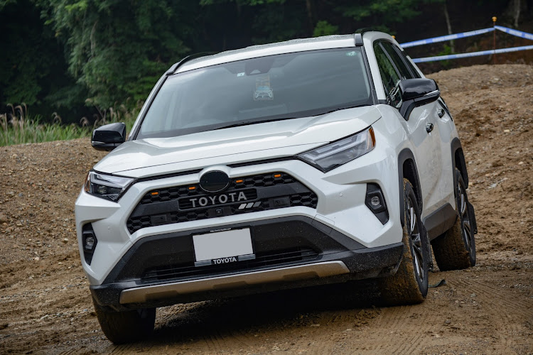 RAV4の1103RM・京都グラキャン・松阪牛・おっさん軍団一斉投稿・DARUMAfactoryに関するカスタム事例の投稿画像16枚目