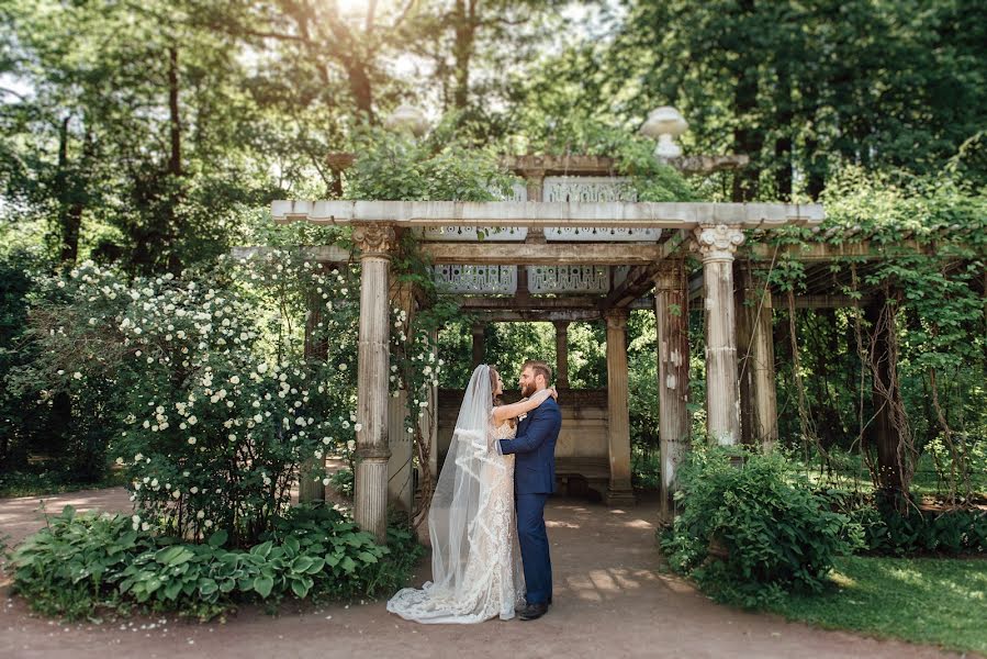 Fotógrafo de casamento Venera Akhmetova (venera). Foto de 5 de julho 2018