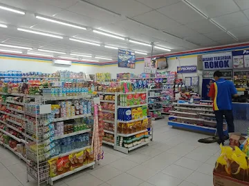 Indomaret photo 