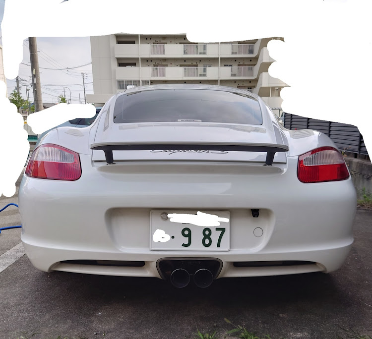 ケイマン Sの真後ろ選手権・987ケイマンS・ハイエース200系・三河での営業残り7日に関するカスタム事例の投稿画像1枚目
