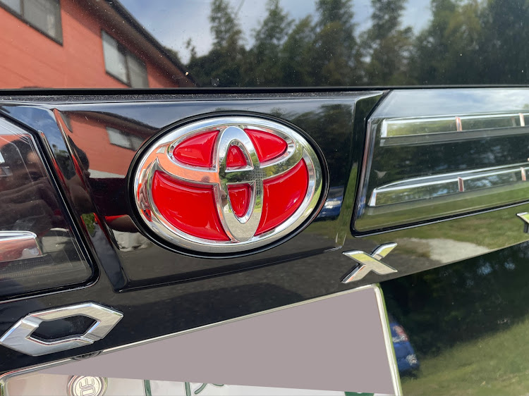 ヴォクシーのチームピンスト・90ヴォクシー・LEDウインカー・スモール化・ちょい赤足しstyleに関するカスタム事例の投稿画像17枚目