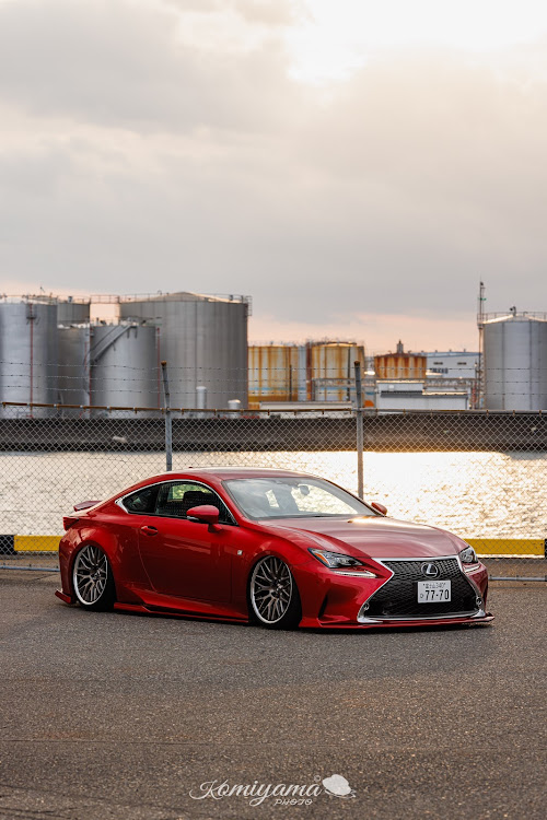 RCの朝日夕日コラボ・5月もよろしくお願いします・LEXUS・LEXUS RCに関するカスタム事例の投稿画像1枚目