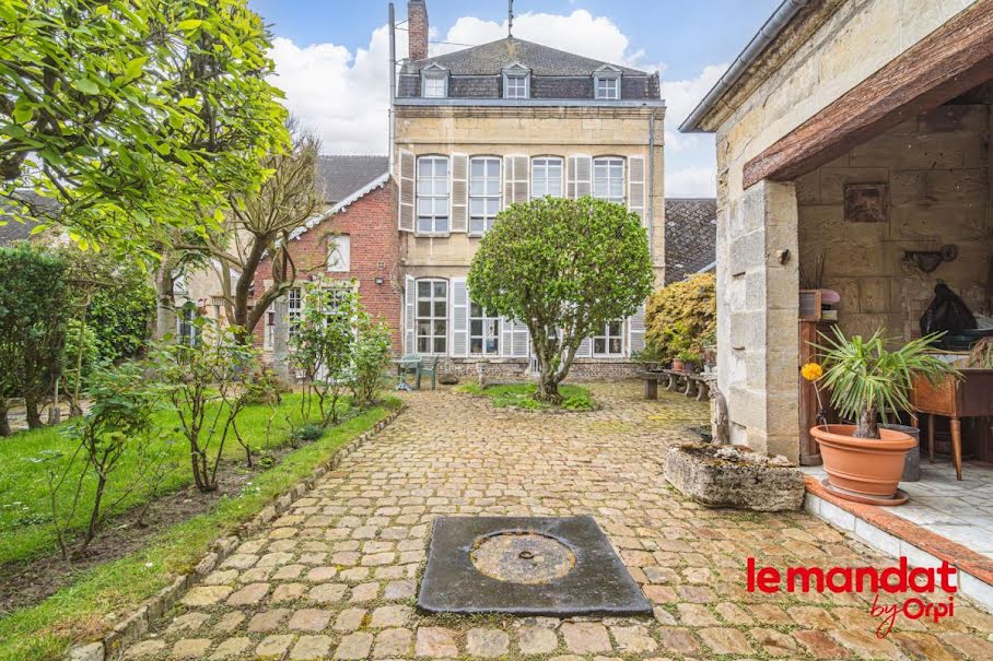 Vente maison 9 pièces 353 m² à Crepy (02870), 330 000 €