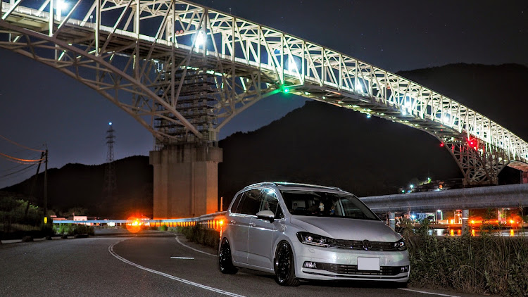 ゴルフトゥーランの広島・ingo noak tuning・カメ活・夜活・夜景に関するカスタム事例の投稿画像2枚目