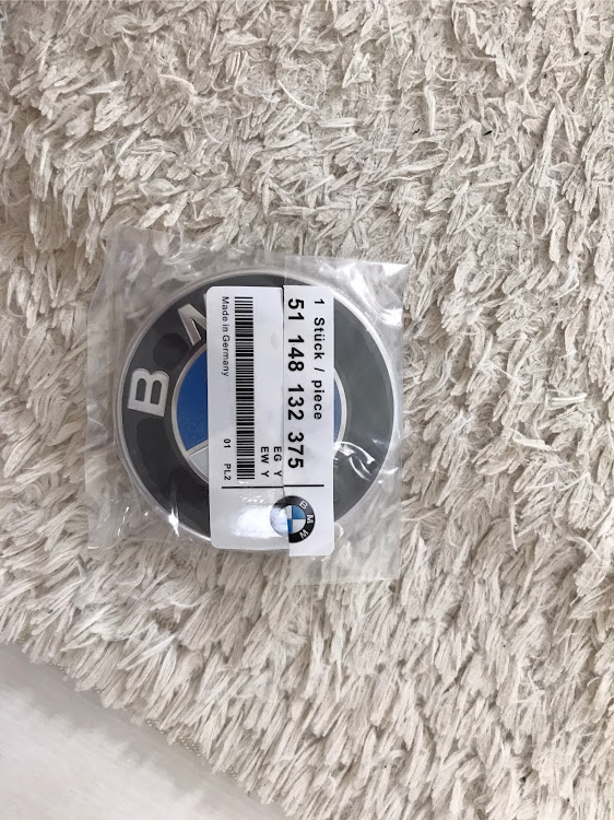 Z4 ロードスターのbmw・暑すぎてオープンできない・新しいパーツ・もっともっと車高落としたい・z4に関するカスタム事例の投稿画像4枚目