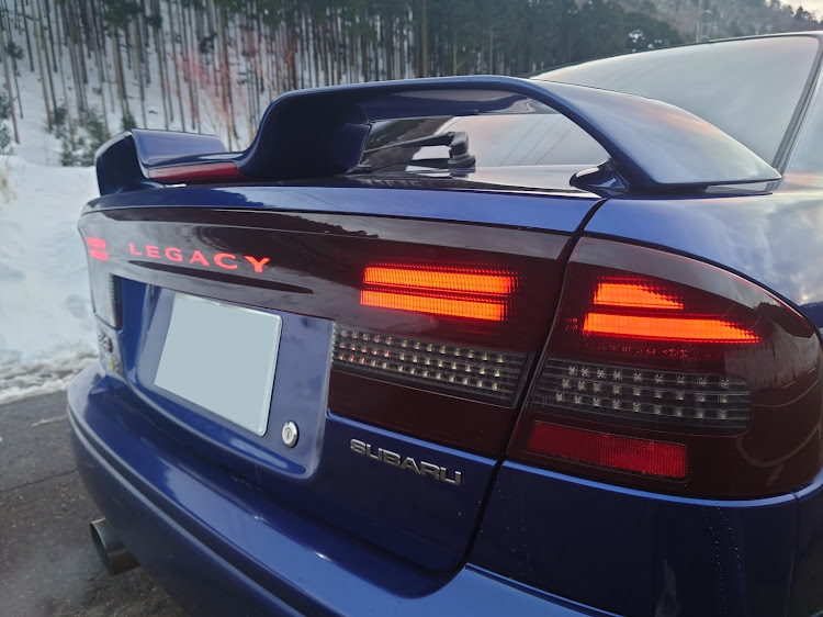 レガシィB4の石榑峠道路-R421-ドライブ・DIY・テールライト交換・テールライトLED化・アクリル加工に関するカスタム事例の投稿画像5枚目