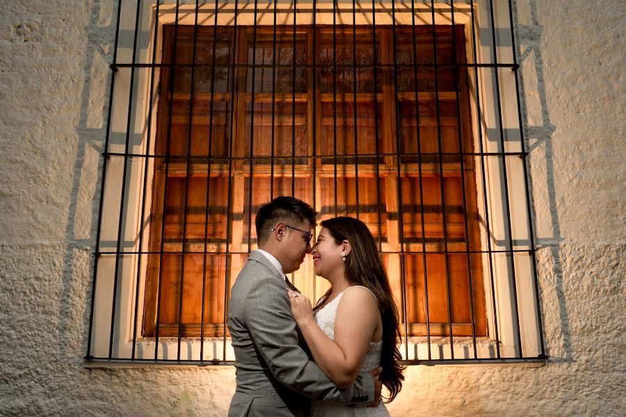 Fotógrafo de casamento Alex Criollo (alexcwp182). Foto de 7 de janeiro 2022