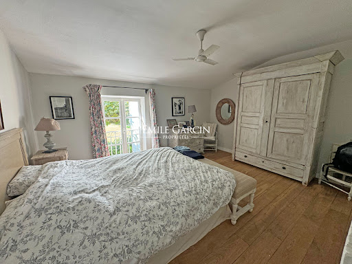 Maison avec piscine et terrasse 5