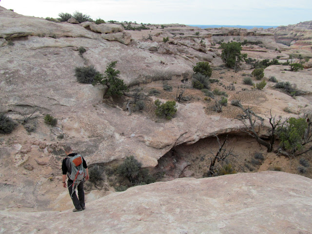 Exploring the canyon rims