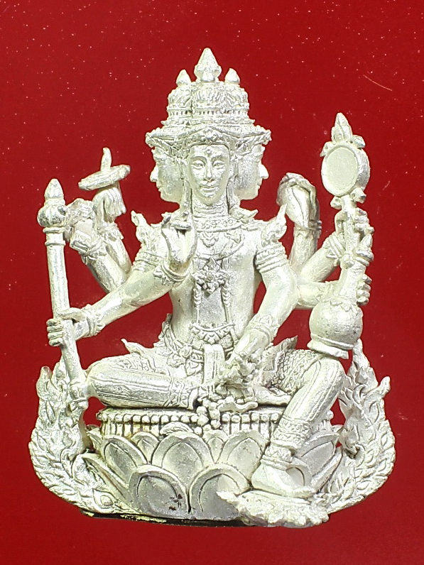 พระพรหมบันดาลโชคหลวงปู่หวั่น