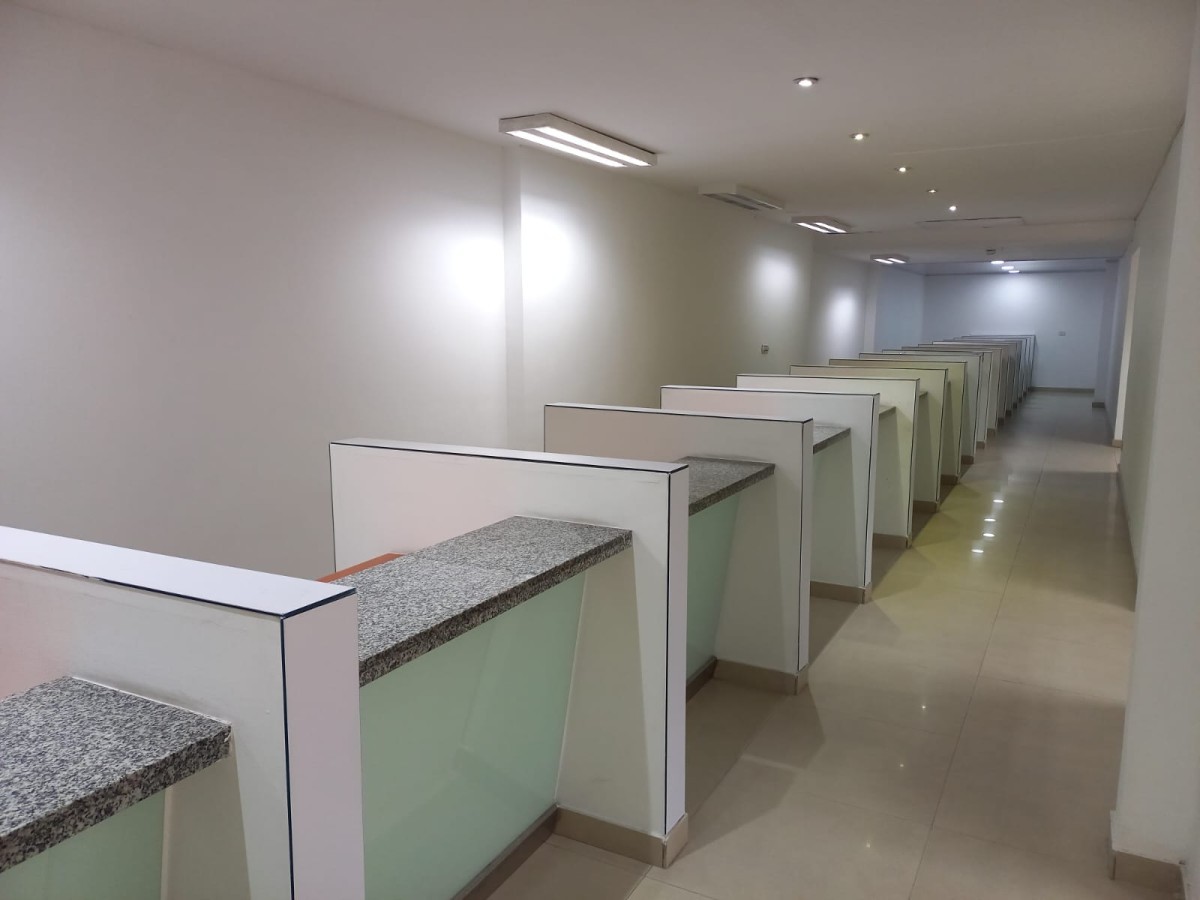 Oficina En Venta - Santa Barbara, Bogota