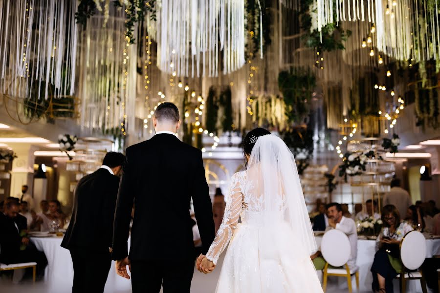 Fotógrafo de casamento Yana Migunova (migunova). Foto de 3 de abril 2022