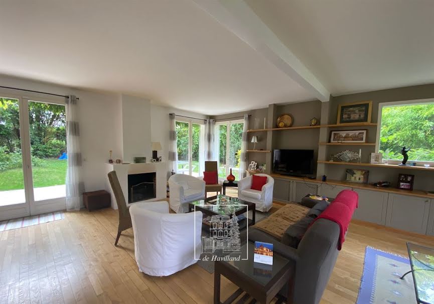 Location meublée maison 7 pièces 187 m² à Saint-Cloud (92210), 5 300 €