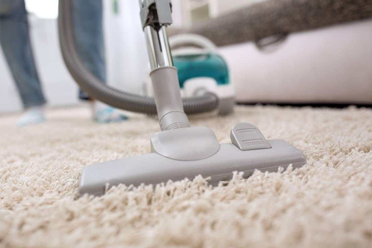 Why Experts Vacuumed The Carpets Before Cleaning? Today Every Latest