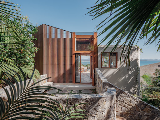 Maison avec piscine en bord de mer 1