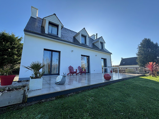 Seaside house with garden 1