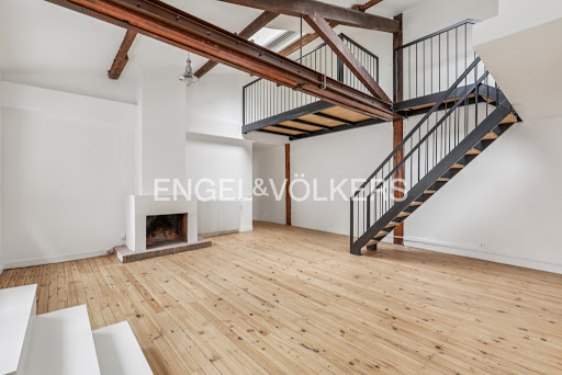 Loft with terrace 3