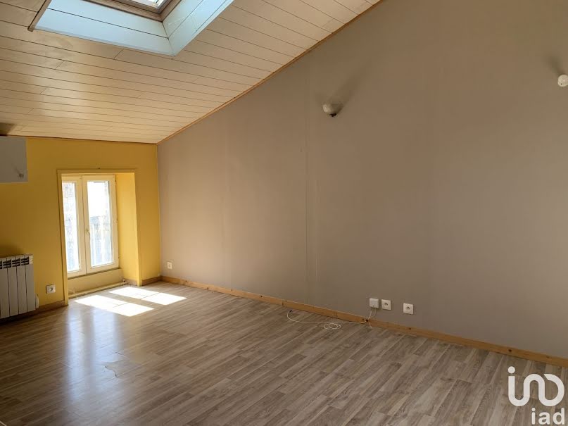 Vente maison 6 pièces 127 m² à Villebois-Lavalette (16320), 142 500 €