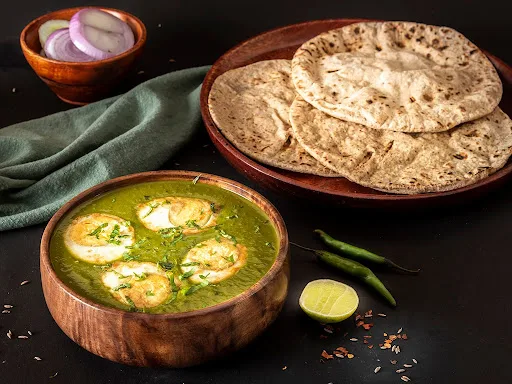 Egg Palak Curry and Rotis Meal - Diabetic Friendly