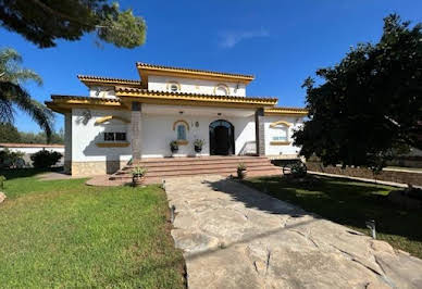 Villa with pool and terrace 2