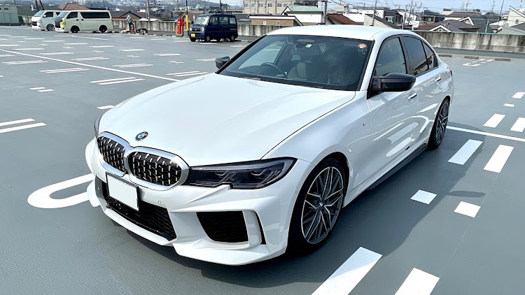 3シリーズ セダンの3シリーズ・BMW3シリーズ・バンパー交換・M8に関するカスタム事例の投稿画像2枚目
