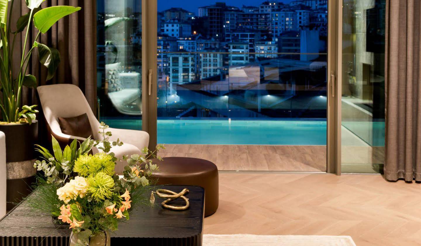 Apartment with pool İstanbul