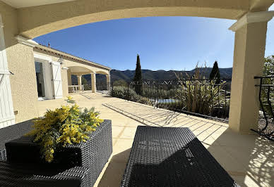 Villa with pool and terrace 3