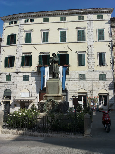 Monumento Ai Caduti Per La Patria